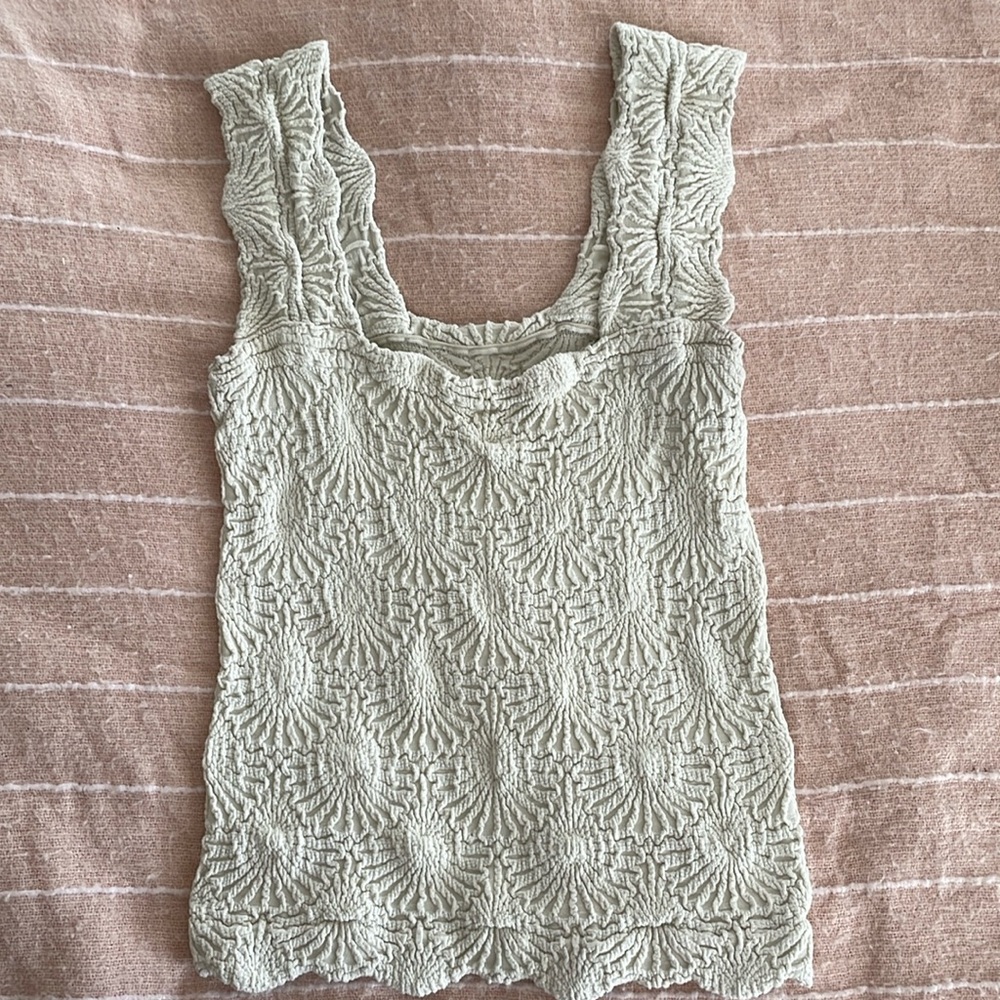 Free people floral top!